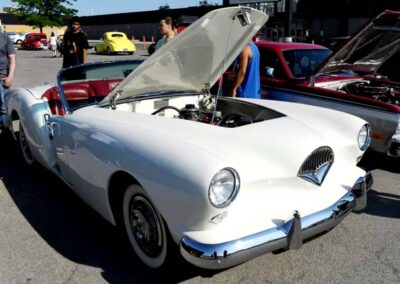 1954 Kaiser Darrin model 161